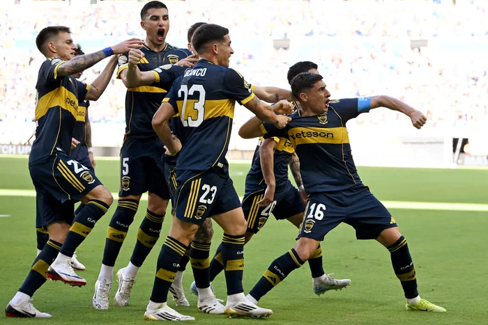 Boca Juniors lo ganaba 2 a 0 y Benfica lo empató con dos goles argentinos en su debut en el Mundial de Clubes