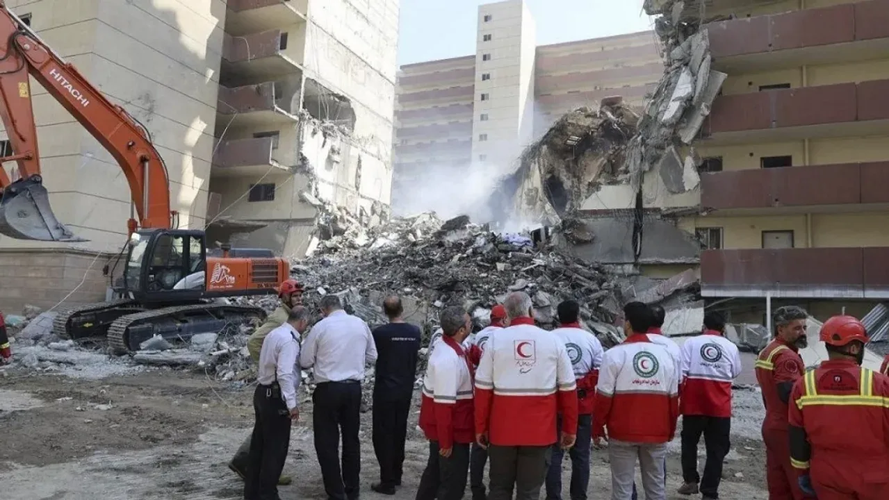 Irán confirmó al menos 430 muertos por ataques de Israel, que reportó 24
