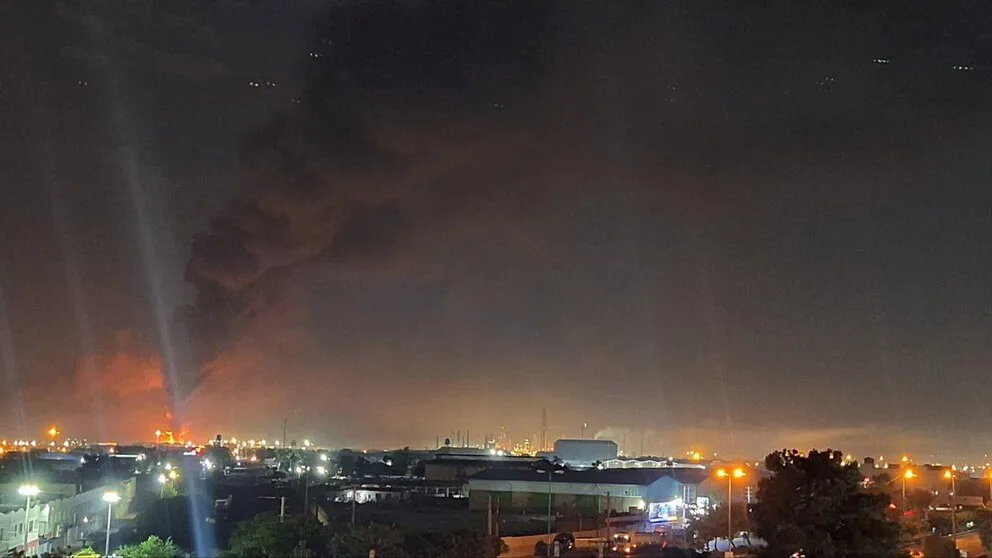 Trump no esperó dos semanas: Estados Unidos bombardeó tres instalaciones nucleares del régimen iraní