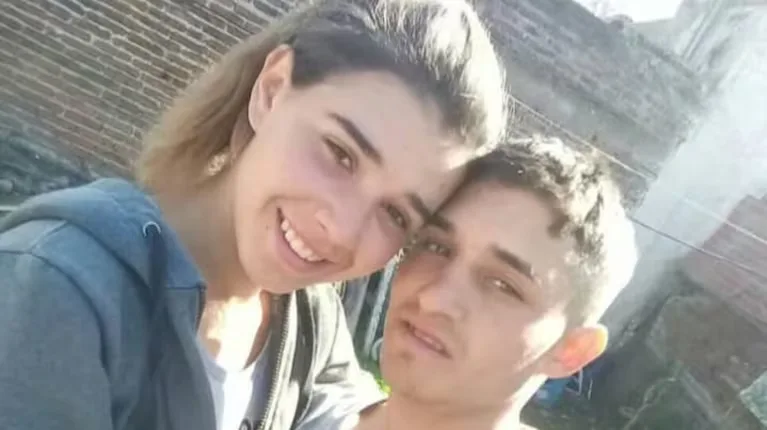 Juzgan a una joven que asesinó a puñaladas a su novio