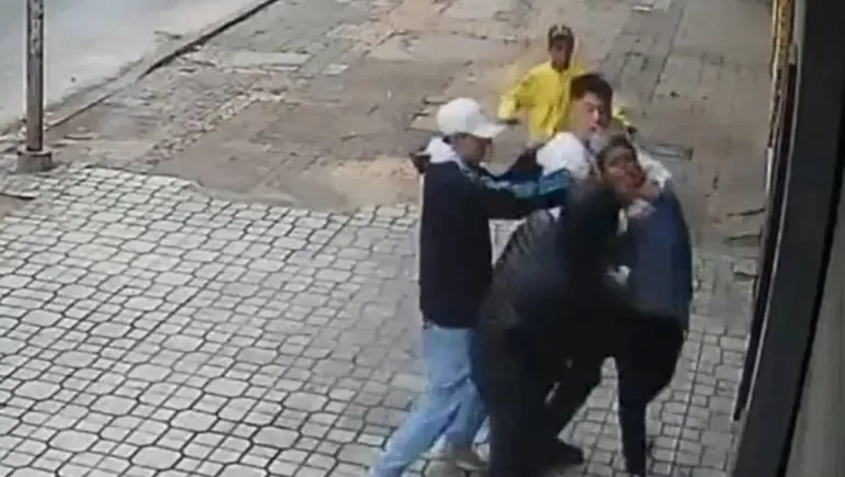 Catamarca: violento asalto con modalidad “piraña” a un menor
