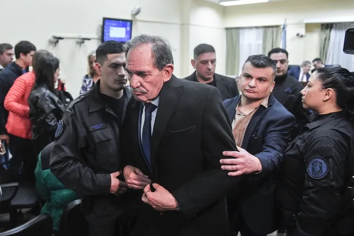 Otorgaron prisión domiciliaria al violador Alperovich y se instala en su piso de Puerto Madero donde había abusado a la víctima