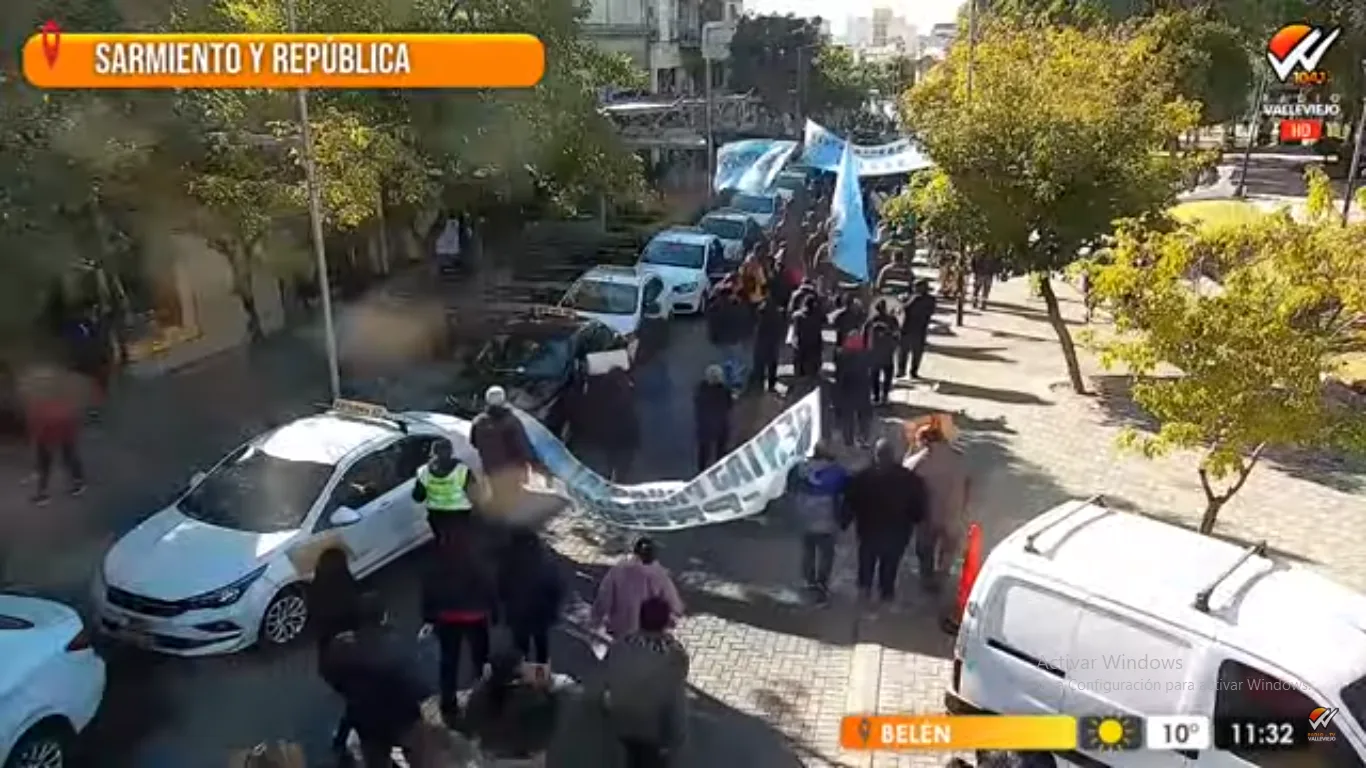 Catamarca: municipales capitalinos marchan denunciando los descuentos de la OSEP