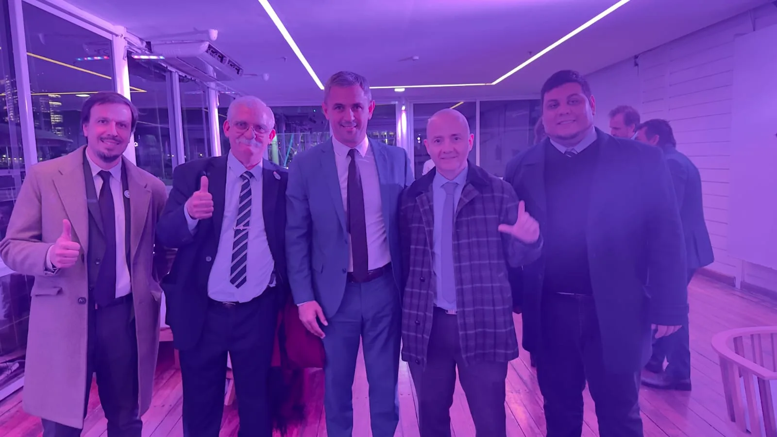 Dirigentes libertarios catamarqueños presentes en la cena de LLA Nacional