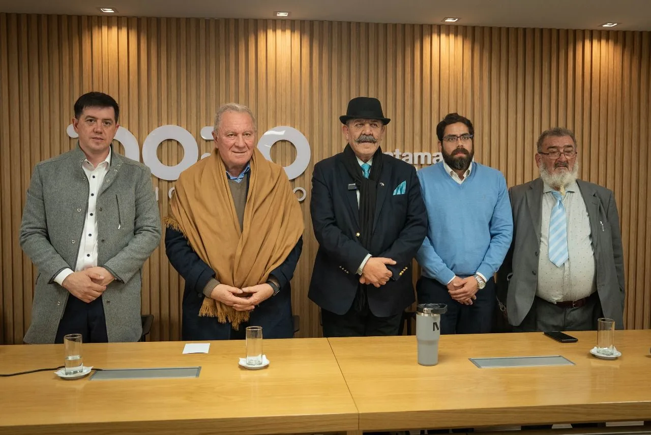 Catamarca: uno de los mineros rescatados en la histórica operación de salvataje en Chile compartió su experiencia en una charla