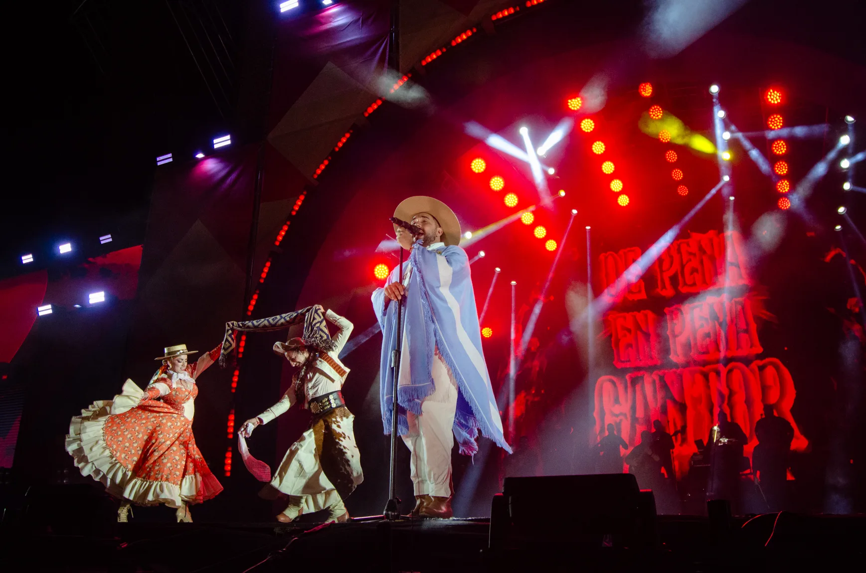 Lázaro Caballero desató una fiesta chamamecera en el Patio de la Fiesta del Poncho