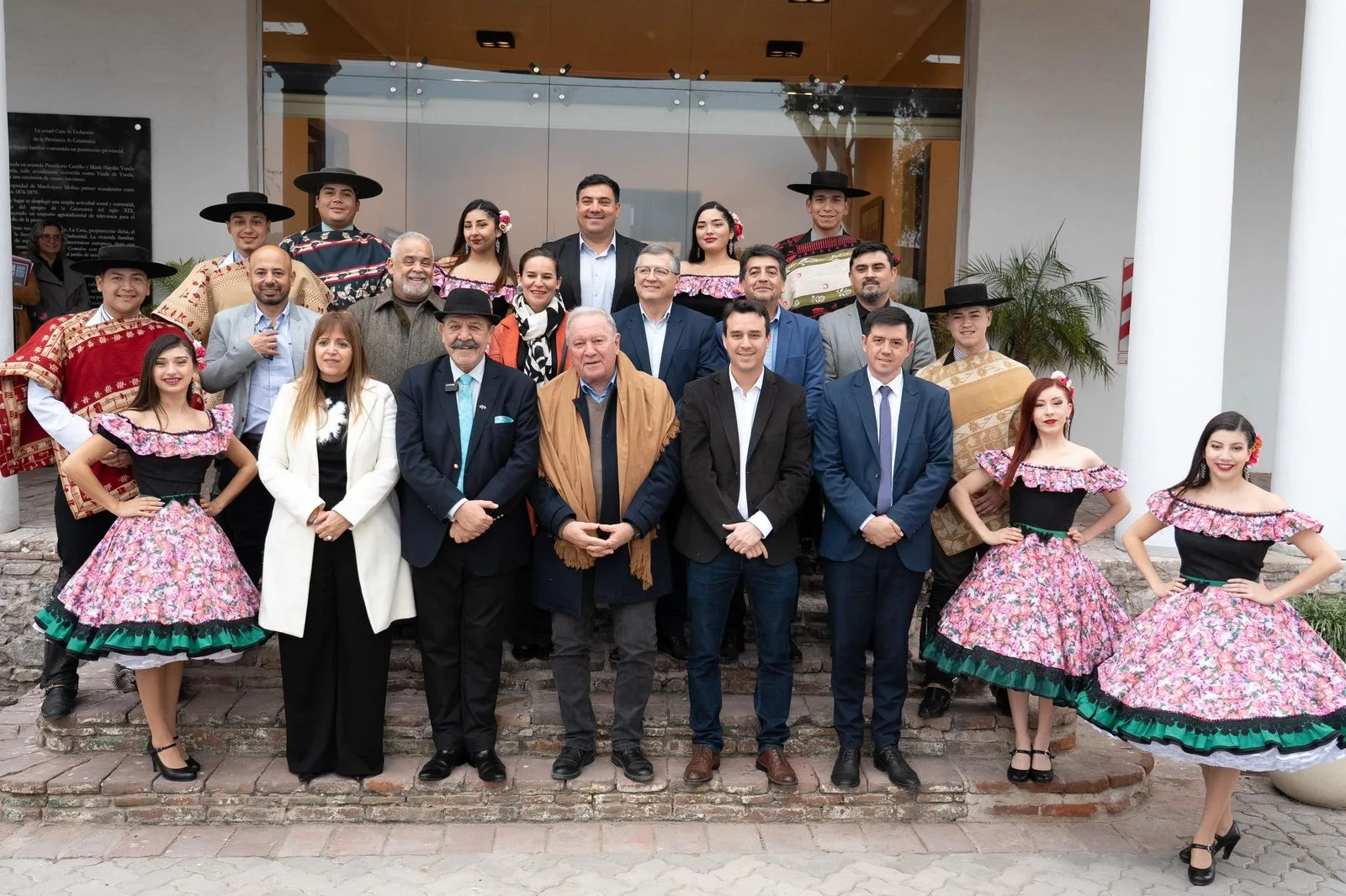 El vicegobernador Dusso recibió en Casa de Gobierno a la comitiva chilena que encabeza el alcalde de Copiapó
