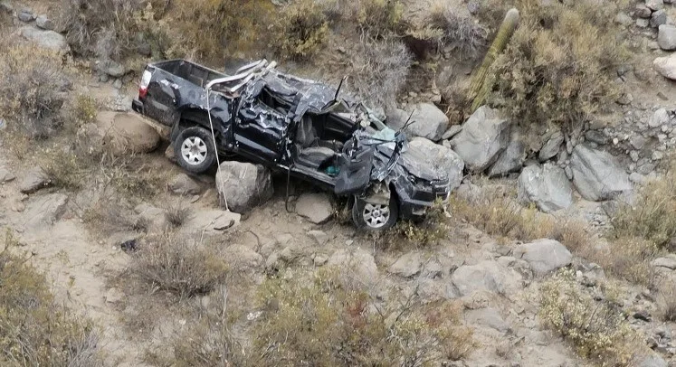Muere un catamarqueño en ruta tucumana: cayó al precipicio en una camioneta