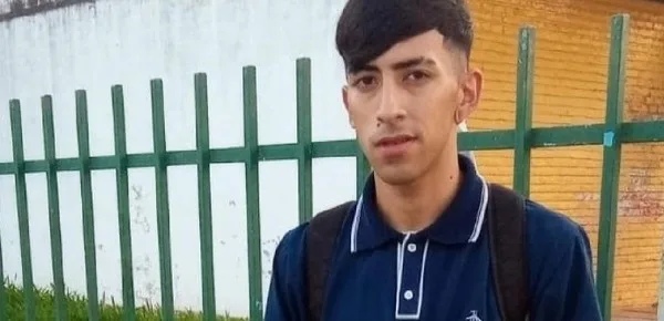 Salió para ver a sus amigos y lo mataron: investigan si quisieron robarle el celular y 500 pesos