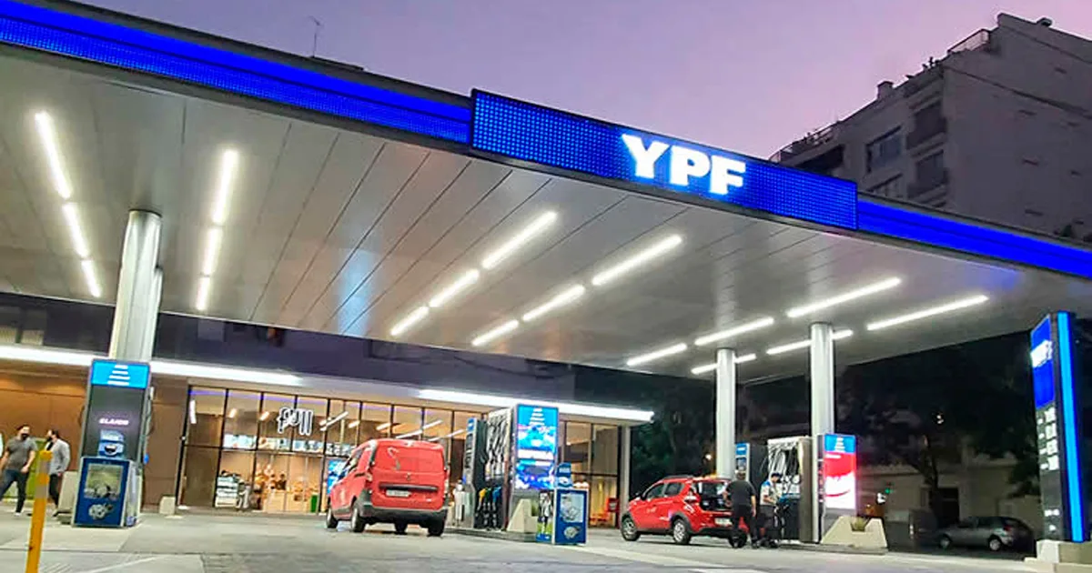 Actualizaron los impuestos a los combustibles e impactaría en los surtidores