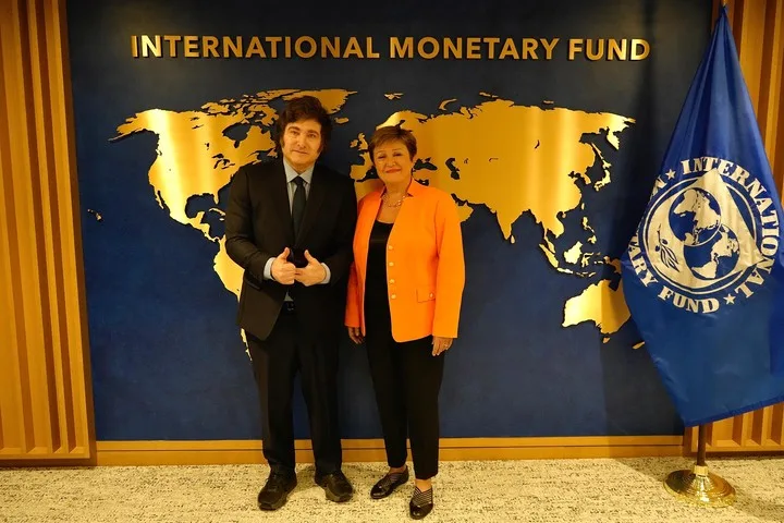 El FMI aprobó la revisión del acuerdo y va a mandar los US$2.000 millones a la Argentina