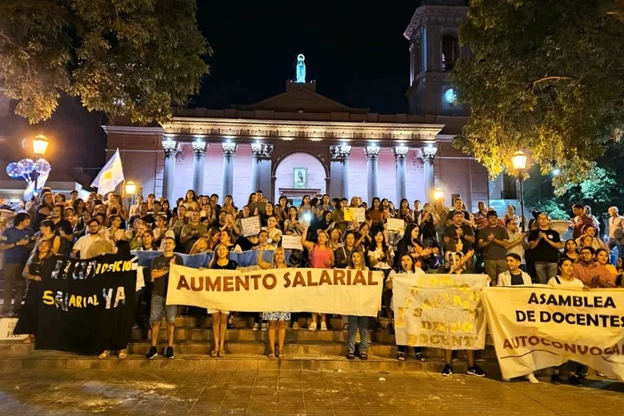 Catamarca: Docentes Autoconvocados repudian que la Intersindical levantó el paro y convoca a una marcha para este miércoles