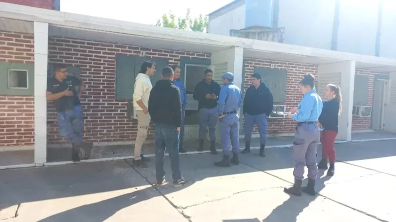 Investigan la muerte de una mujer de 69 años en un motel: un detenido