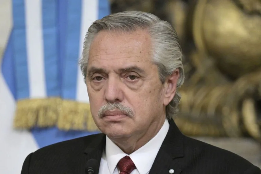 Procesaron al ex presidente Alberto Fernández en la causa Seguros