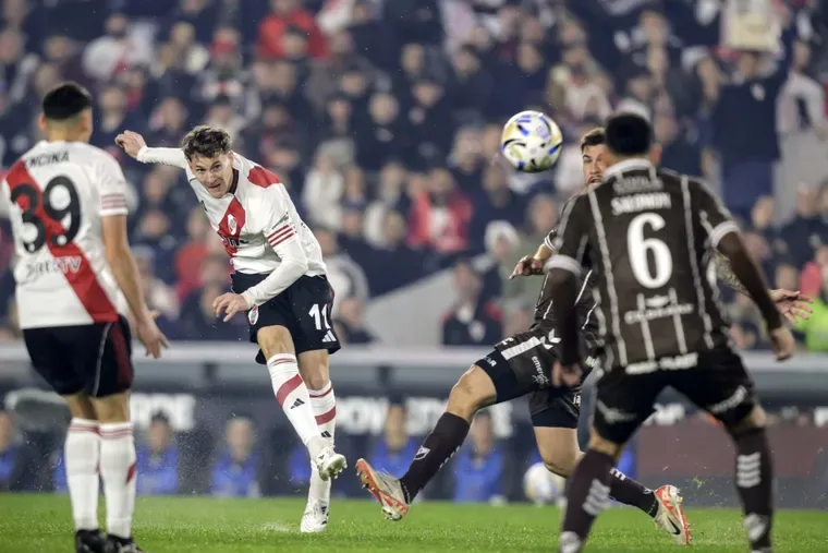 River le ganó 3-1 a Platense por el Torneo Clausura