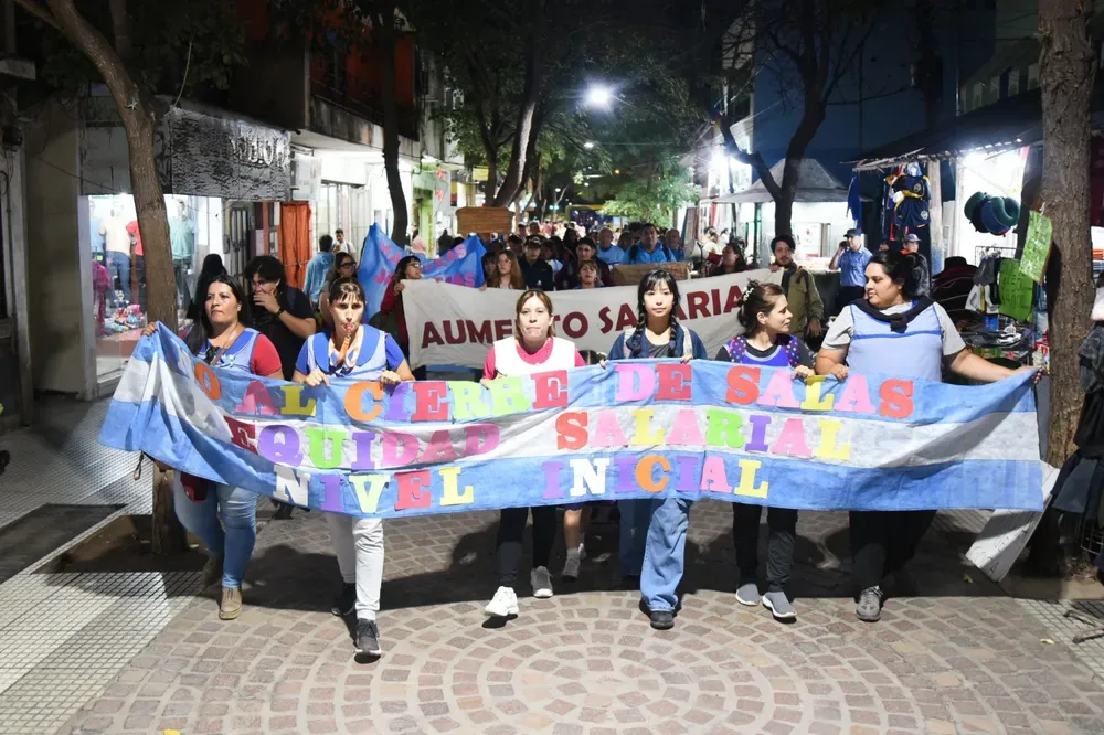 Hoy martes Docentes Autoconvocados y estudiantes de Catamarca protestarán frente a Casa de Gobierno
