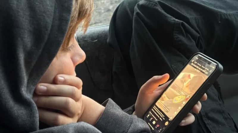 El peligro de los contenidos de TikTok que “hipnotizan a los chicos”