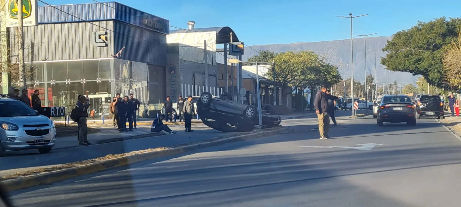 Catamarca: volcó un auto en Sumalao