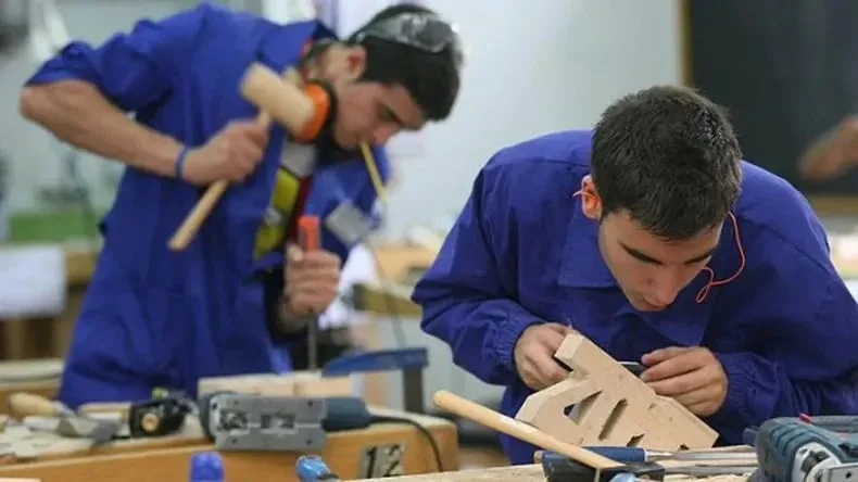 A pesar del repunte de la actividad económica, se perdieron más de 60 mil empleos registrados desde abril de 2024