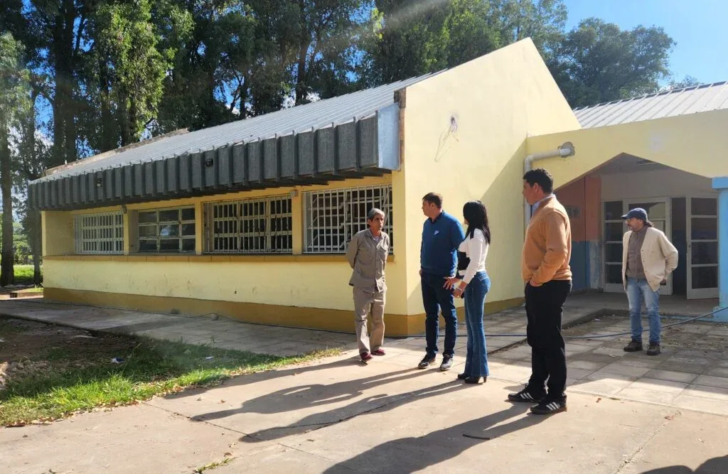 Denuncian por agresión a cuatro auxiliares en una escuela de Catamarca