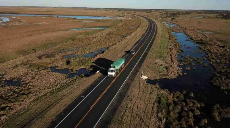 El Gobierno de Milei prepara una licitación para concesionar 4.400 kilómetros de rutas nacionales
