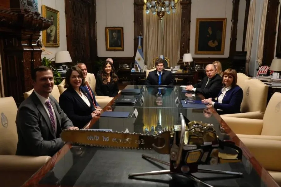 El Gobierno acordó con EE.UU. cooperar en seguridad y firmó el ingreso al Programa de Exención de Visas