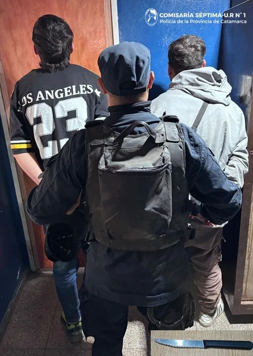 Catamarca: dos jóvenes se peleaban en la Capital y terminaron en una comisaría