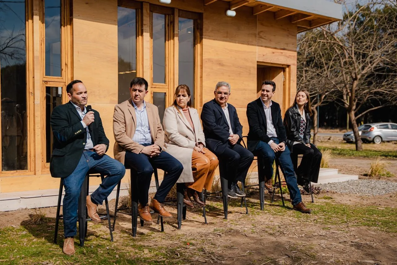 Inauguran en Catamarca una planta de fabricación de viviendas sustentables en El Pantanillo