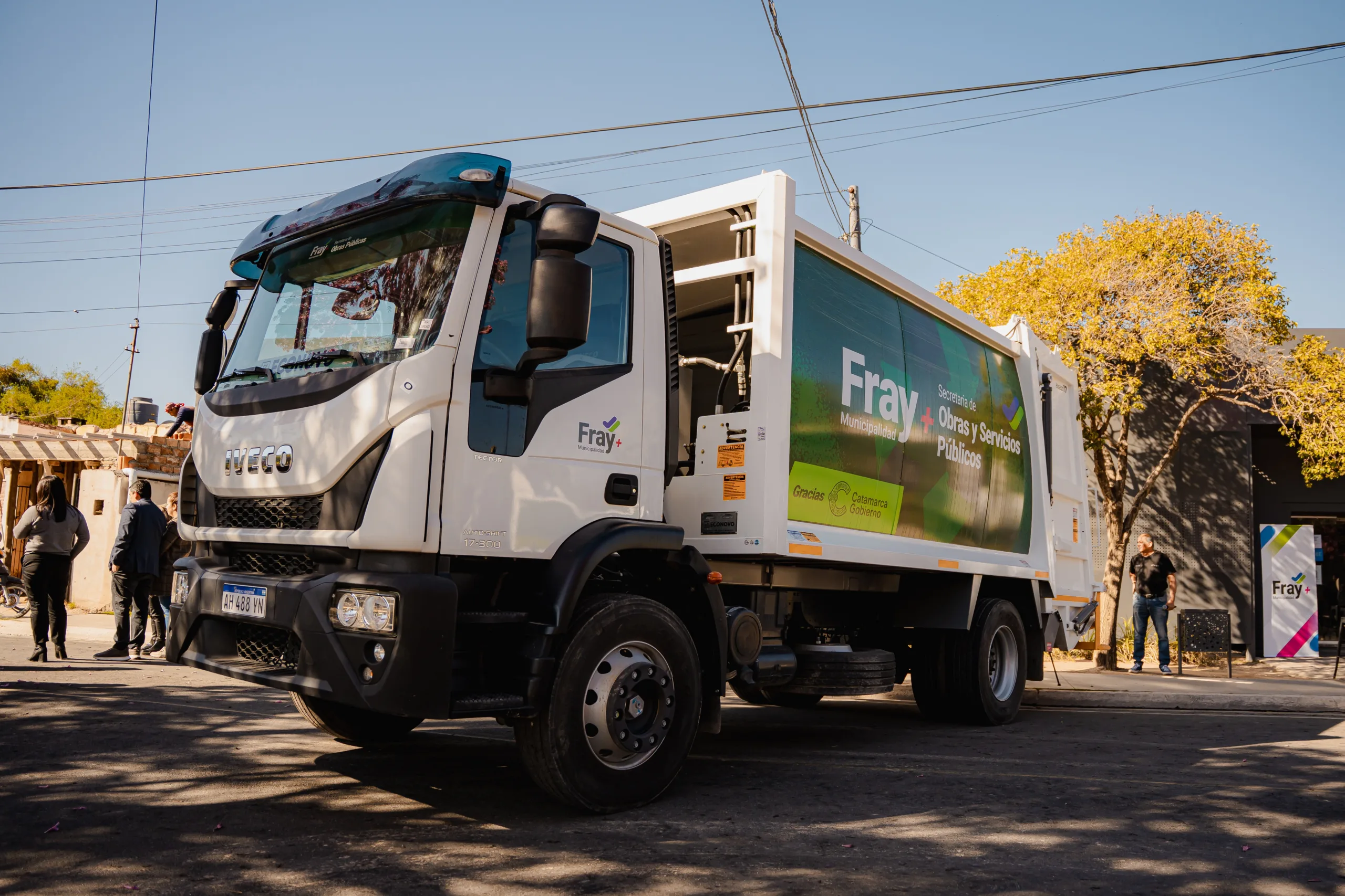 Catamarca: la Municipalidad de Fray Mamerto Esquiú recibió dos camiones para reforzar sus servicios públicos