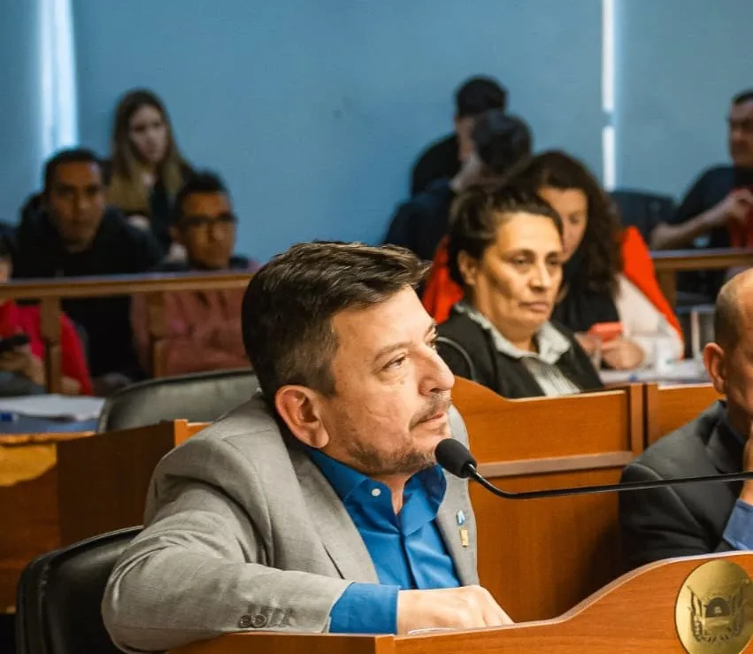 Catamarca: Ledesma ahora “atendió” a libertarios y “exradicales” que rechazaron el repudio al desfinanciamiento del Garrahan