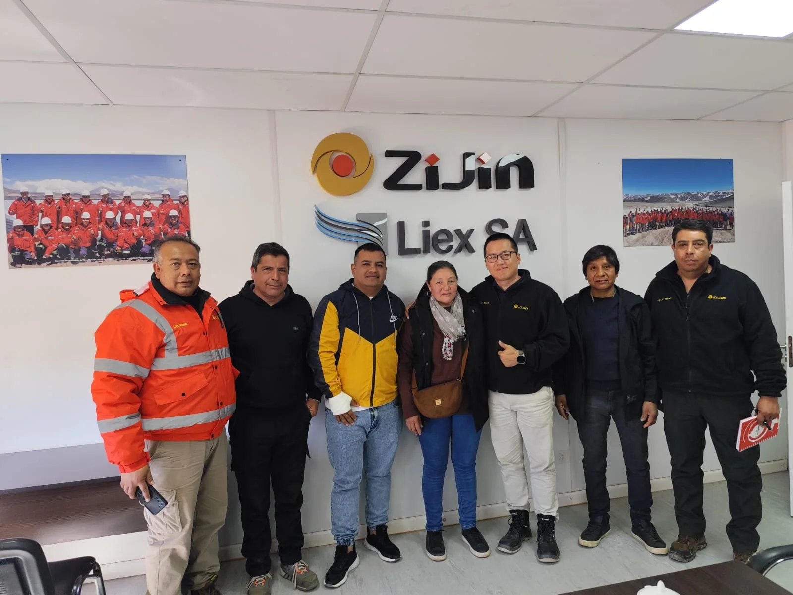 Catamarca: reunión entre la Cámara de Producción, Provisión y Servicios Mineros de Tinogasta, con representantes de la empresa Zijin-Liex