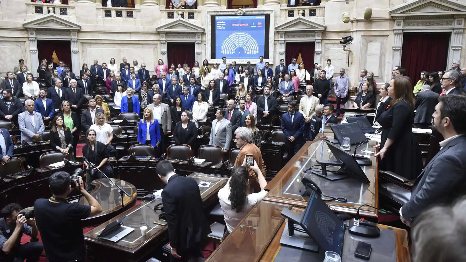 Cámara de Diputados convoca a sesión para debatir financiamiento de universidades y Hospital Garrahan