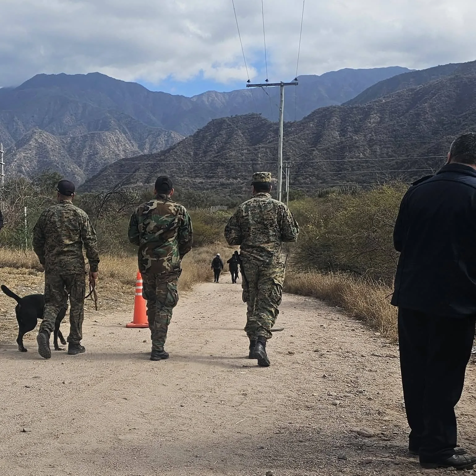 Buscan por aire y por tierra a un atleta desaparecido hace casi una semana en La Rioja