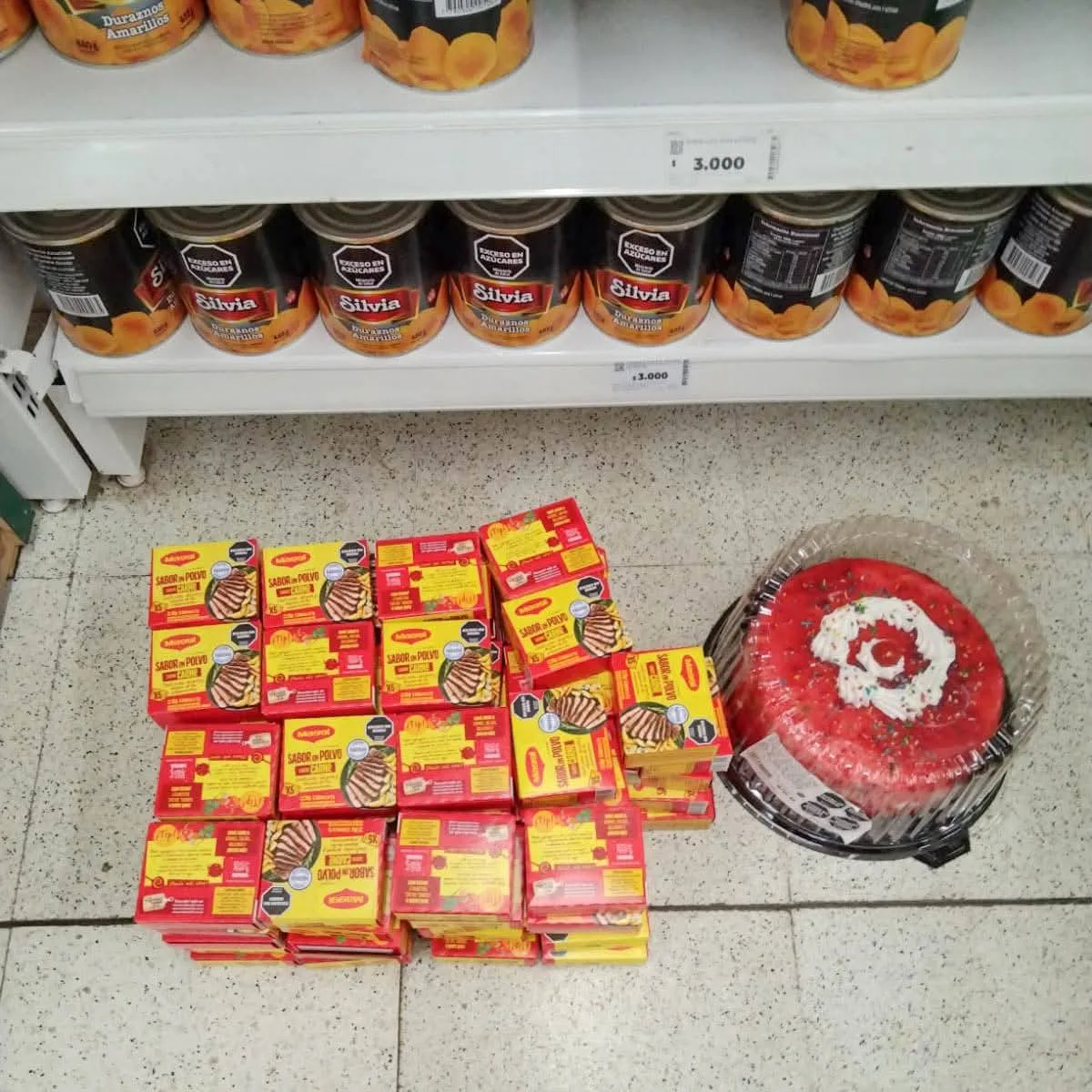 Secuestraron en Catamarca productos vencidos en supermercados de cadenas nacionales