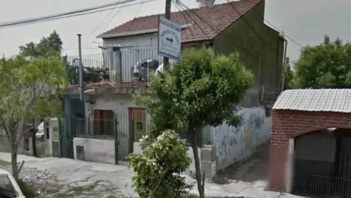 Una mujer ahorcó y mató a su bebé de 8 meses y prendió fuego la casa para ocultar el crimen