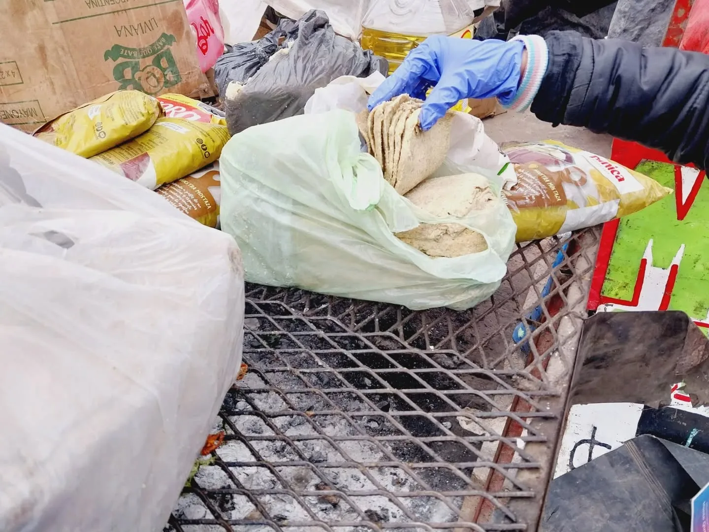 Un tucumano fue detenido en Santiago del Estero por vender milanesas de papel higiénico