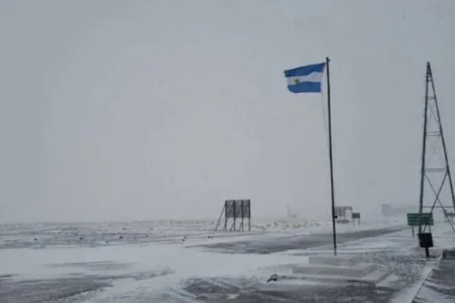 Este martes el Paso de San Francisco permanecerá cerrado por presencia de nieve y hielo