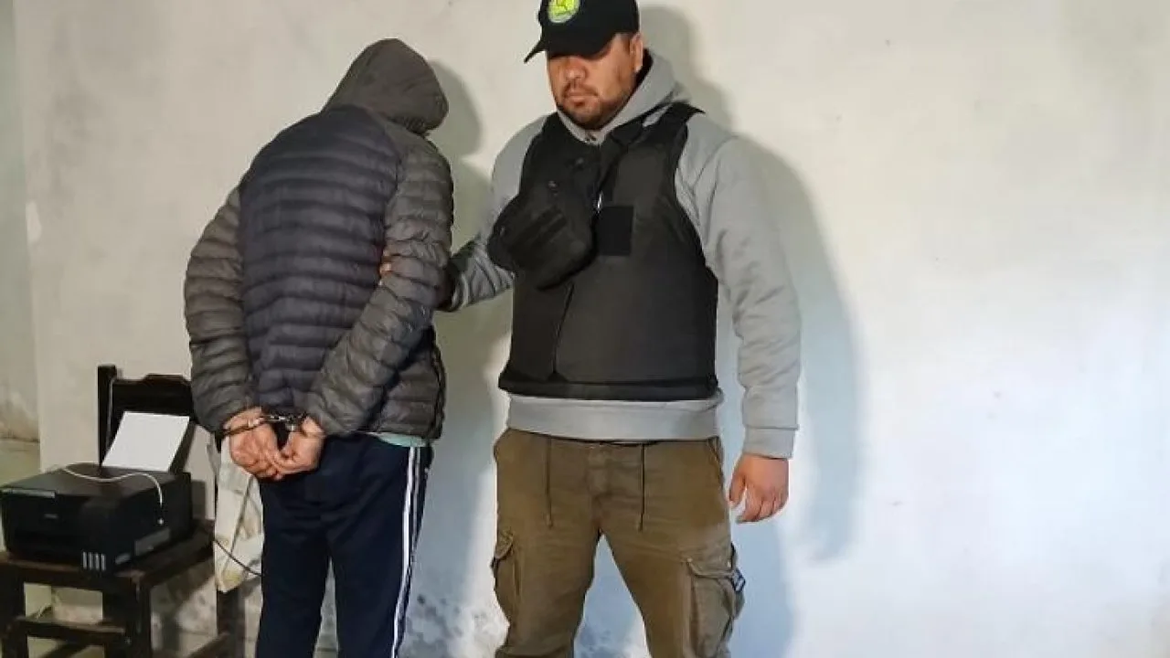 Video: “Boletearlo como al senador colombiano y sacarlo patas para arriba, amén”: detienen a hombre que amenazó a Jaldo en redes