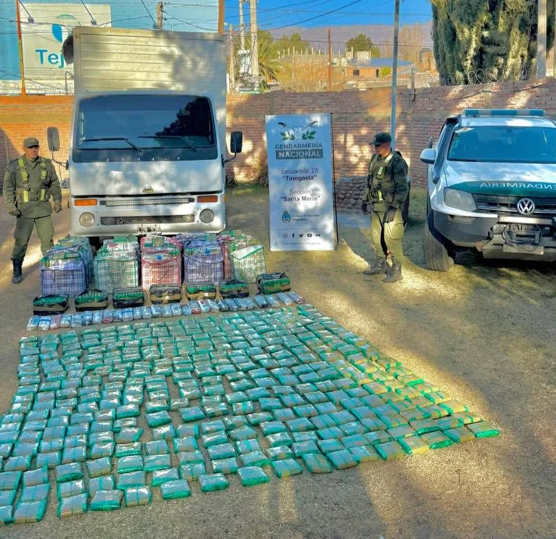 Catamarca: secuestran 350 kilos de hojas de coca en Santa María