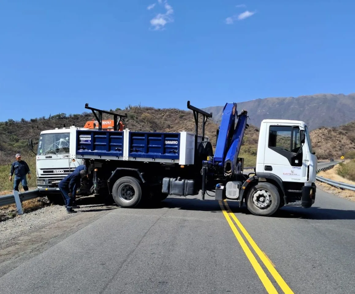 Catamarca/Ahora: chocaron dos camiones en El Portezuelo