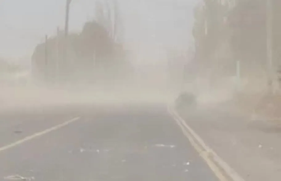 Catamarca: por fuerte viento y polvo en suspensión, transitar con precaución por RN 60, en Tinogasta
