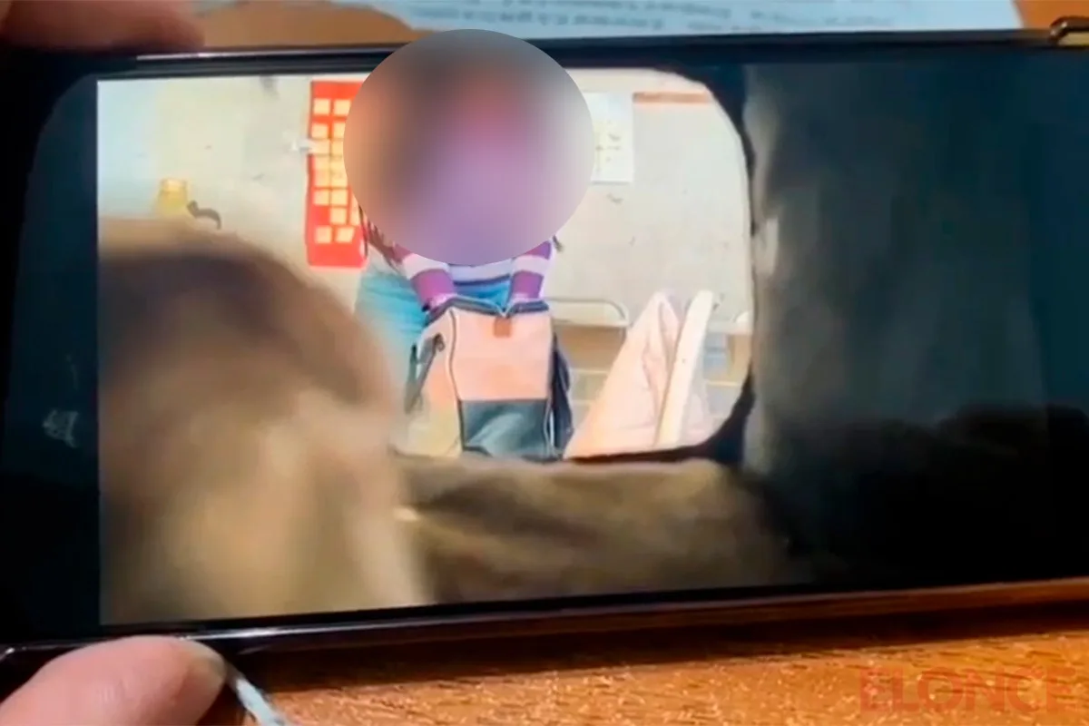 Docente fue denunciada por robo: fue filmada por alumnas (Video)