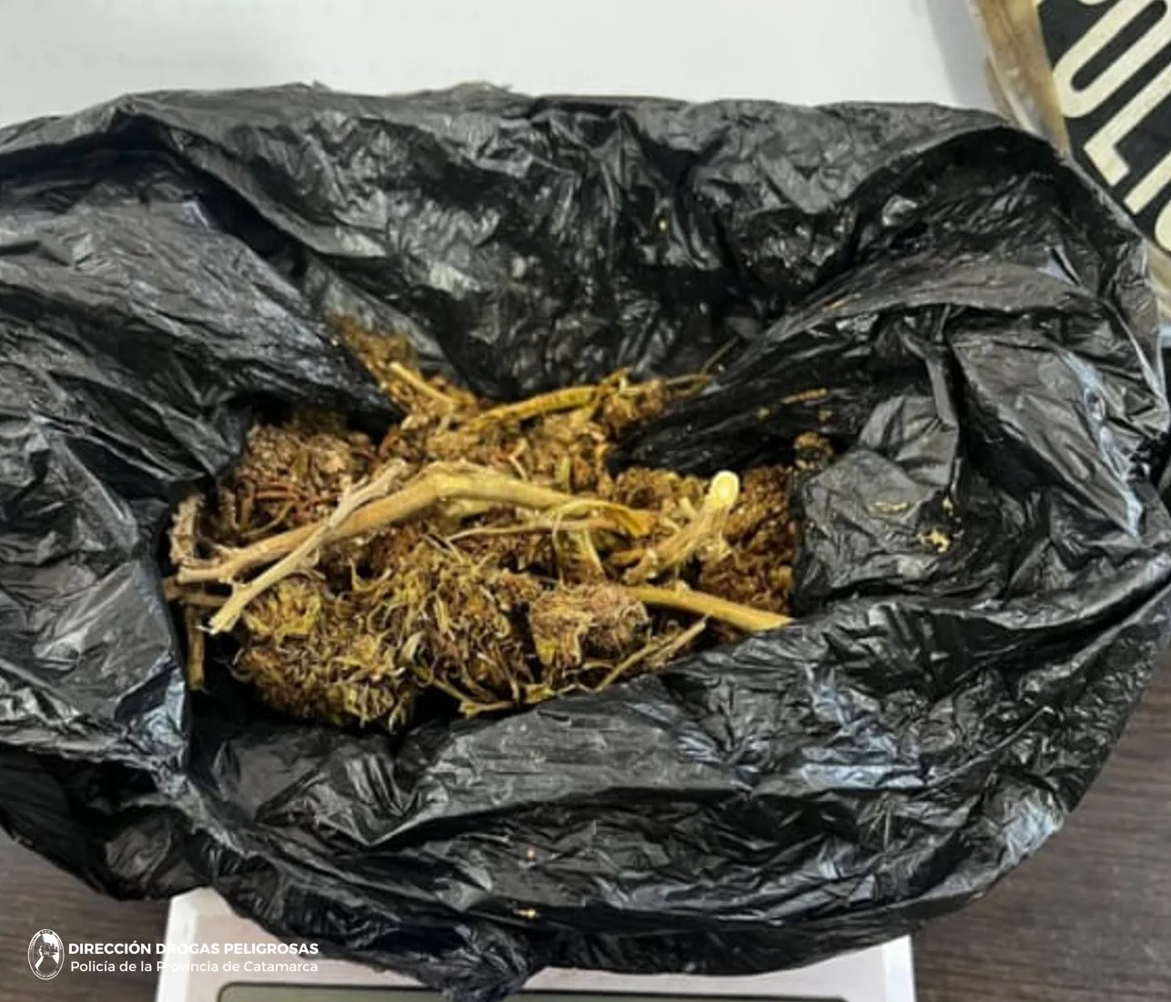 Catamarca: en un control vehicular en Valle Viejo, policías secuestraron marihuana