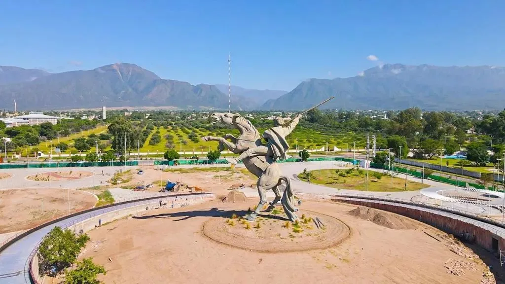 Hoy miércoles en Catamarca: una mirada sobre la arquitectura contemporánea