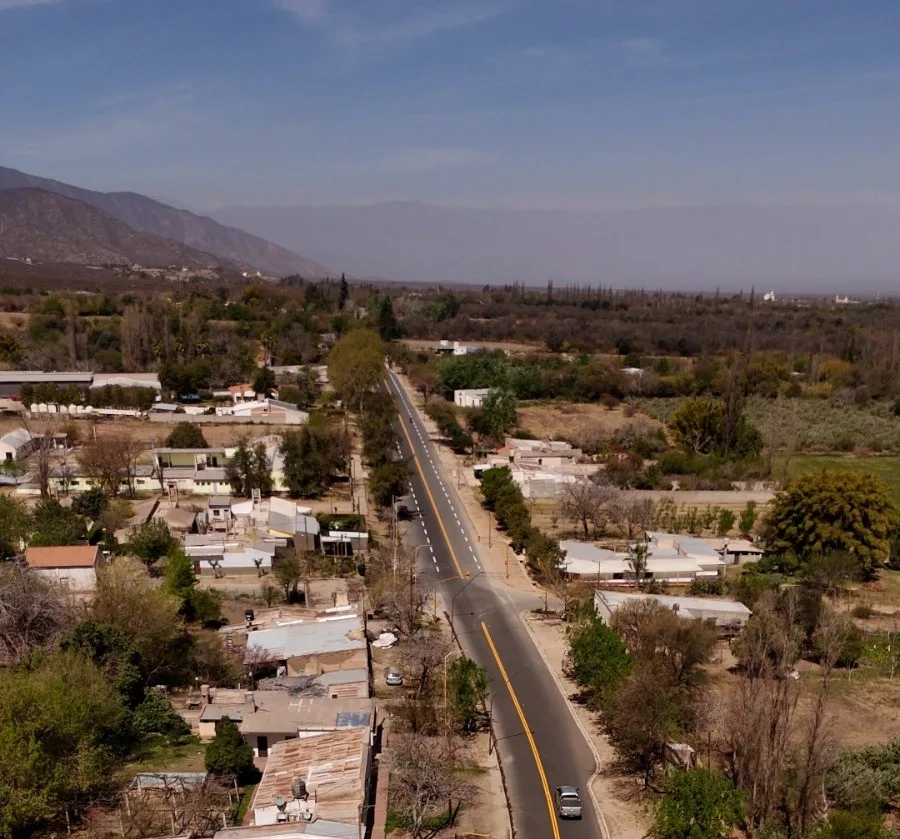 El gobernador Raúl Jalil inaugura dos obras viales históricas en Andalgalá