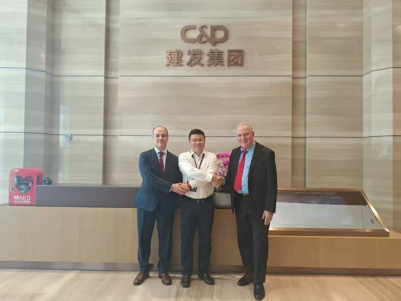 Dusso en China: dialogó con empresarios asiáticos por inversiones en el proyecto del Corredor Bioceánico