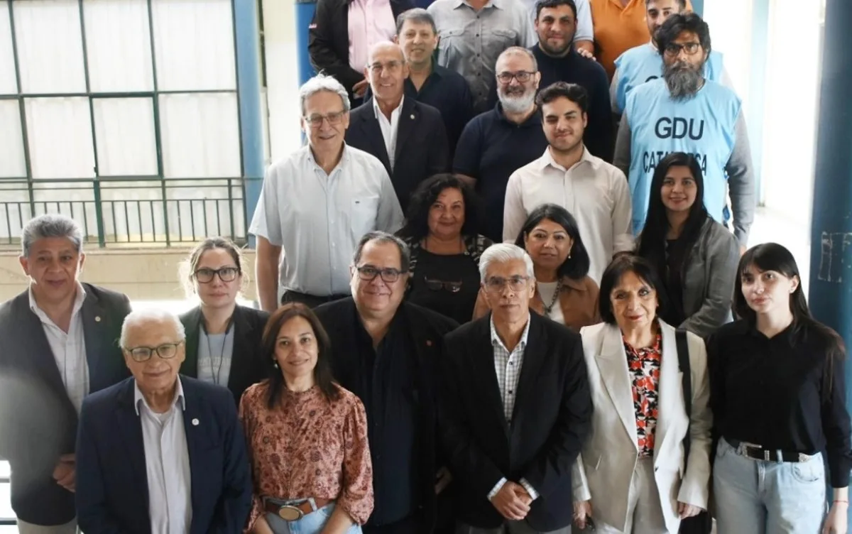 Catamarca: la UNCA convocó a la marcha universitaria y el apagón “para que no se gobierne con vetos y podamos recuperar la República y la democracia”