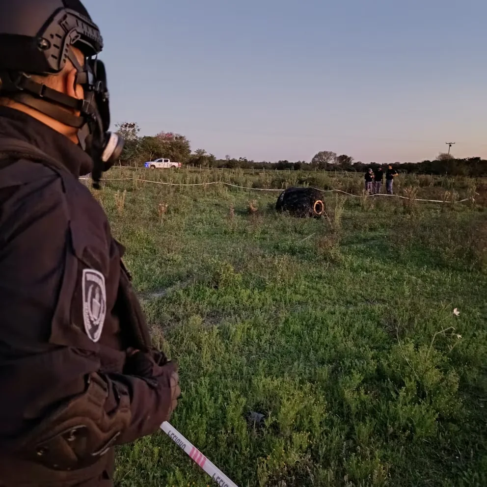 Chaco: cayó del cielo un objeto metálico e investigan su origen