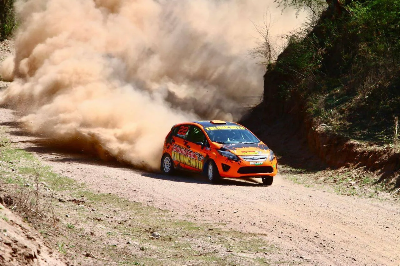 Catamarca: Frías–Echevarría se llevaron la etapa del sábado y todo queda abierto para la definición del Rally de Icaño x2