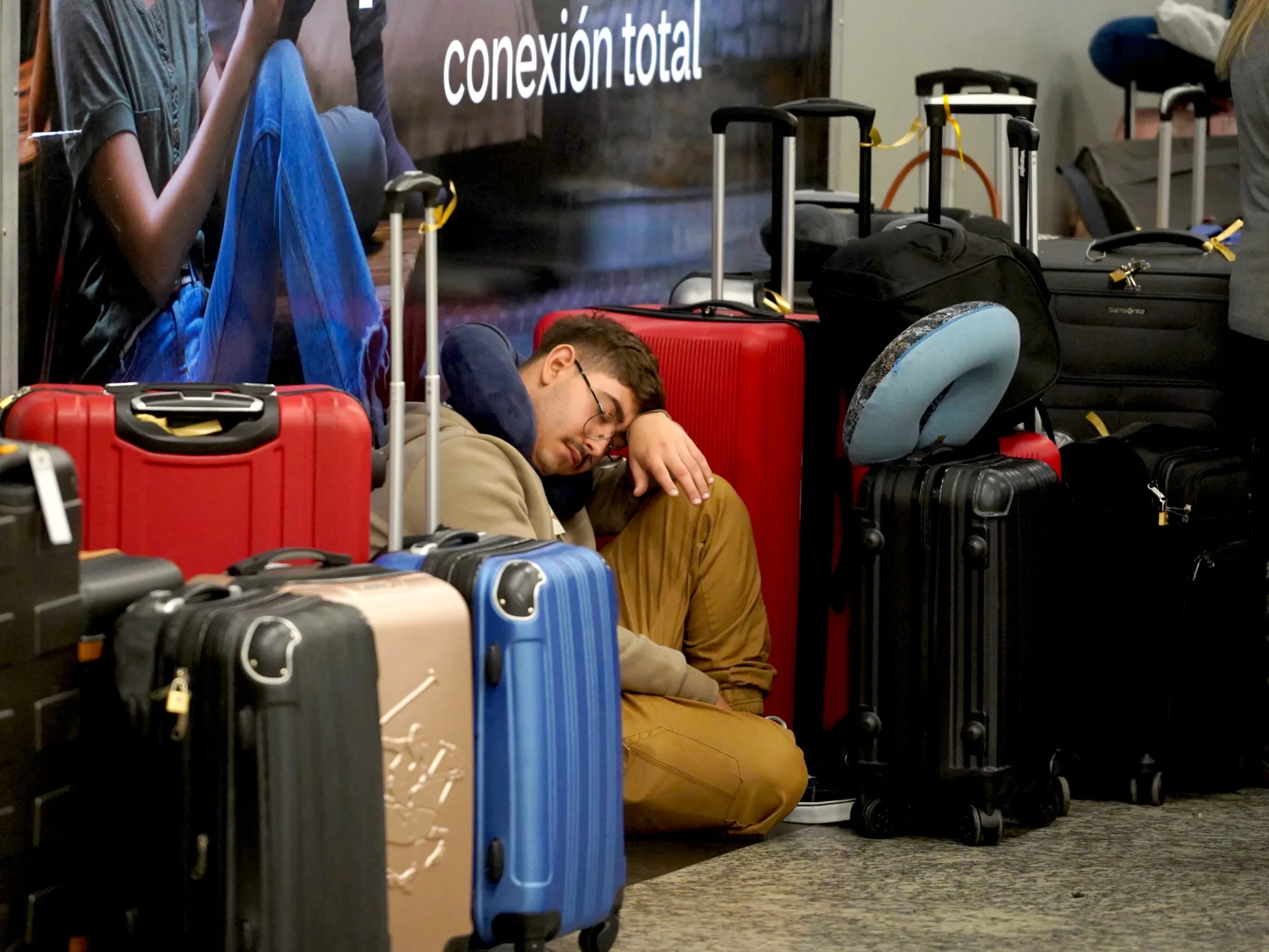 Advierten que hoy lunes habrá demoras en los vuelos en todo el país: aeronáuticos inician nuevas medidas de fuerza